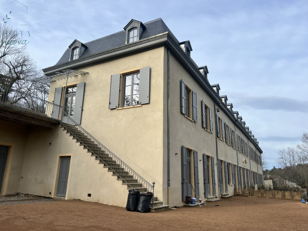 Offres de location Rez de jardin Charbonnières-les-Bains 69260