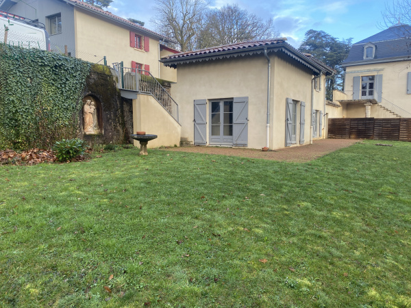 Offres de location Maison Charbonnières-les-Bains 69260
